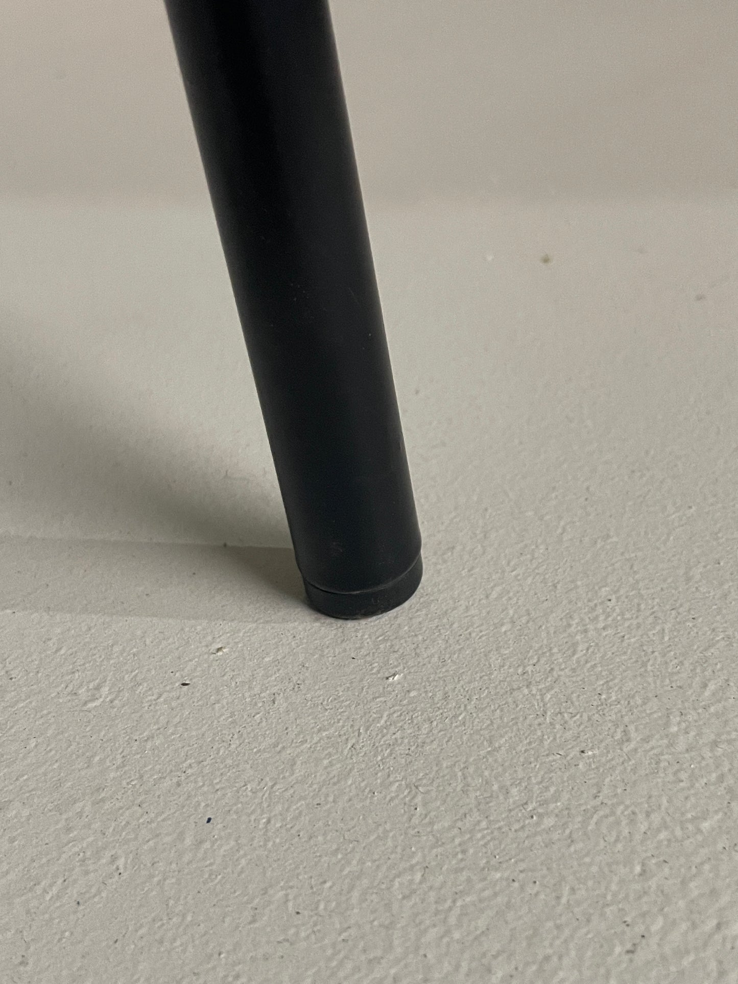 Embout à ailette de protection pour tube D16mm NOIR