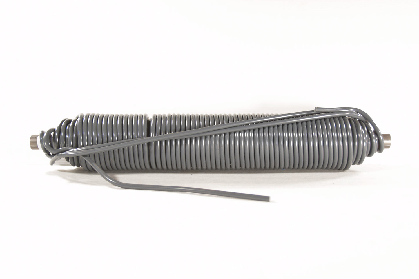 Bobine de fil couleur gris