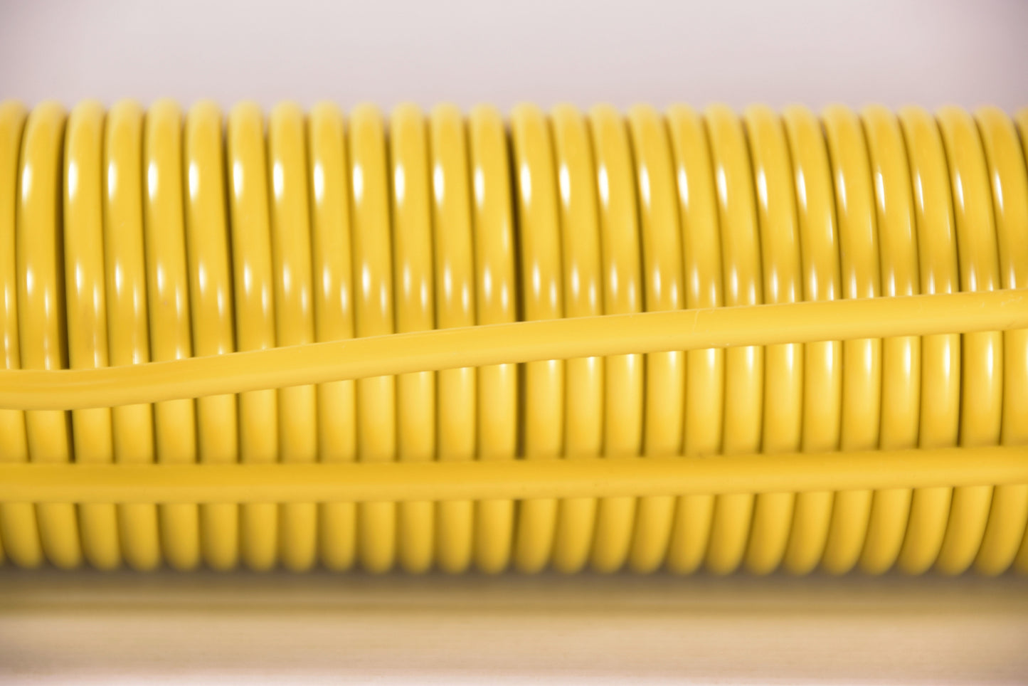 Fil scoubidou au mètre - JAUNE MOUTARDE - diamètre 5mm