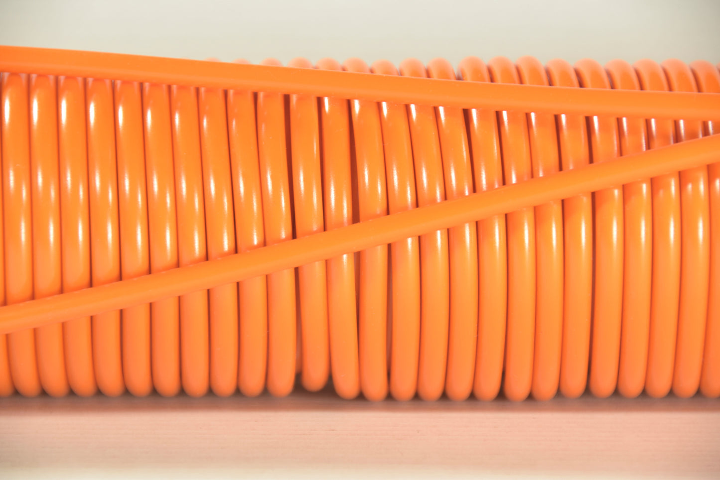 Fil scoubidou au mètre - ORANGE - diamètre 5mm