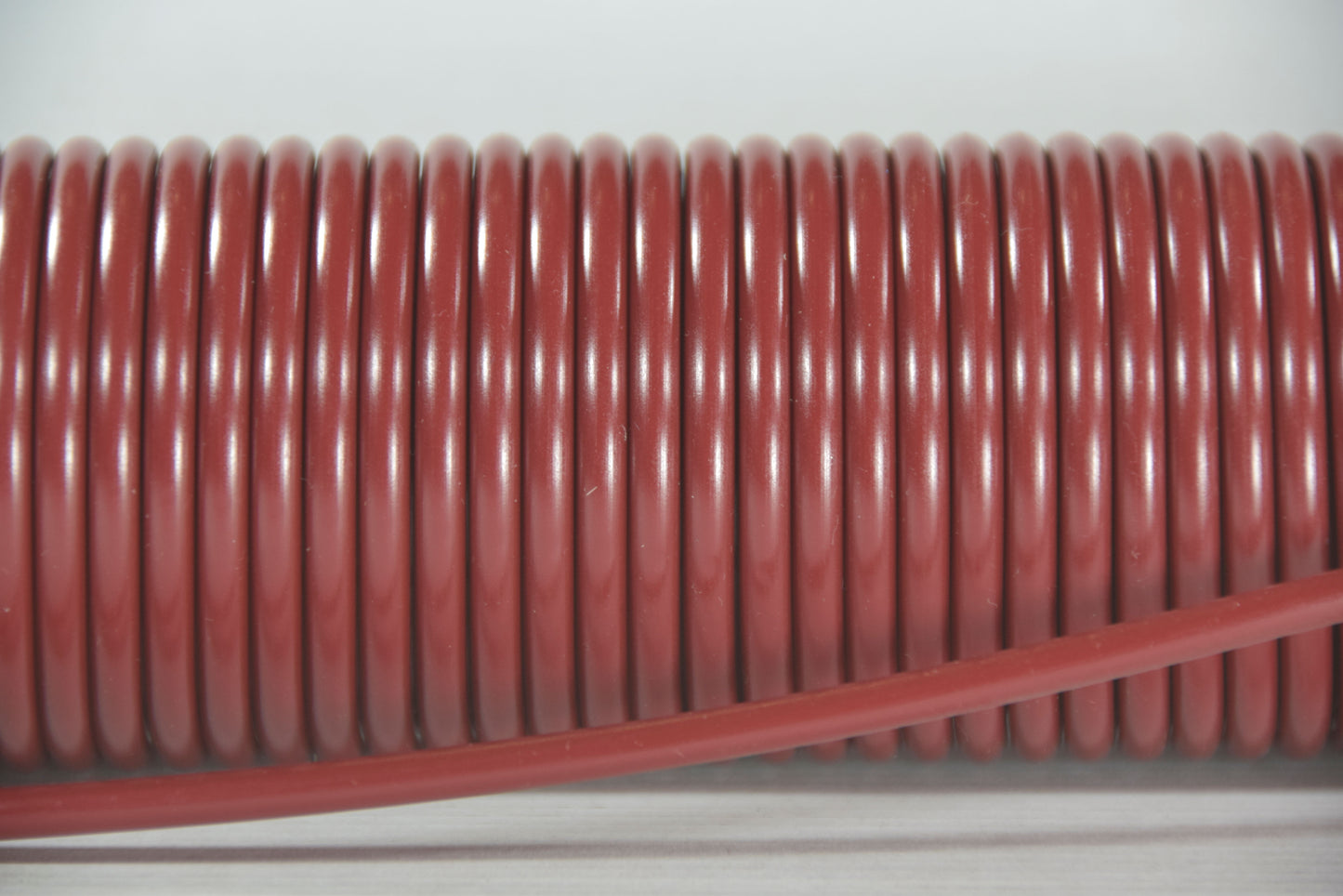 Fil scoubidou au mètre - ROUGE BORDEAUX - diamètre 5mm